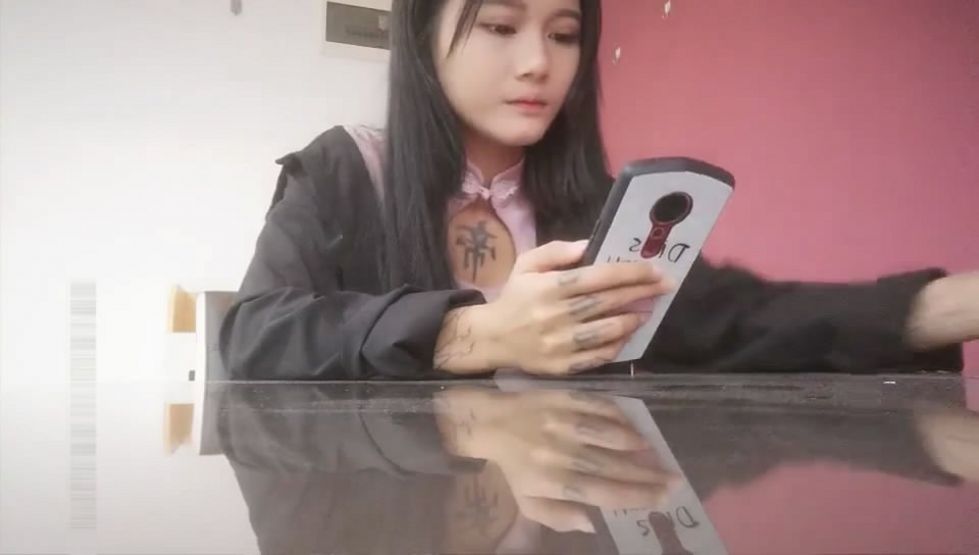 Big dick brother weibo 2500 yuan online dating occasionally out part-time peripheral sexy plane beautiful young model private flat popping specially on the sofa and coffee table in various positions to fuck Mandarin!