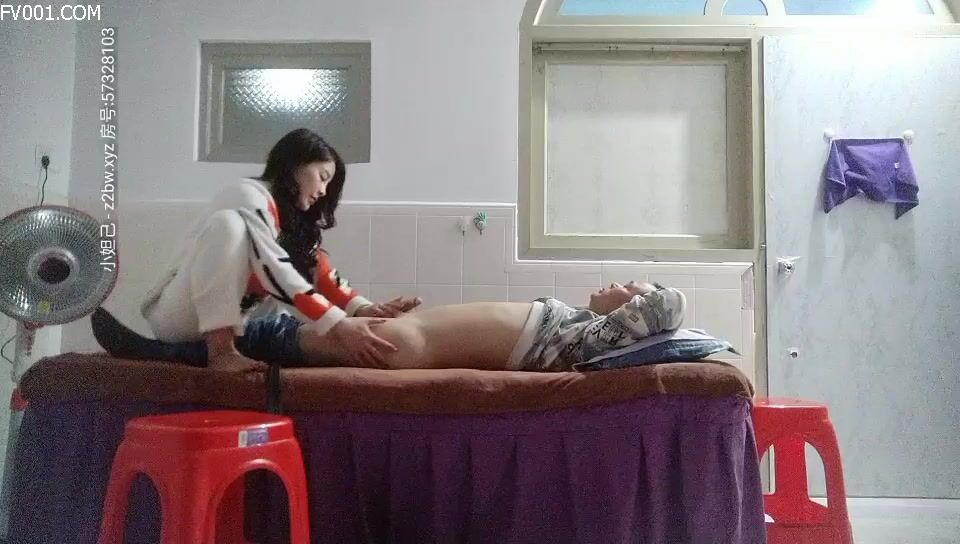 Foot massage parlour little pink light-Village head scout roadside massage parlour 350 yuan to get a superb beautiful young woman