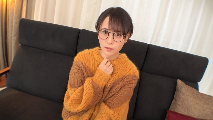 SIRO-4712 [First time shooting] [Beautiful white skin] [Curious and precocious] Here comes a girl with glasses who is new to the scene and has only had one experience. An egg of an actor pursuing her dream exposes her pervert instinctively in front of ...