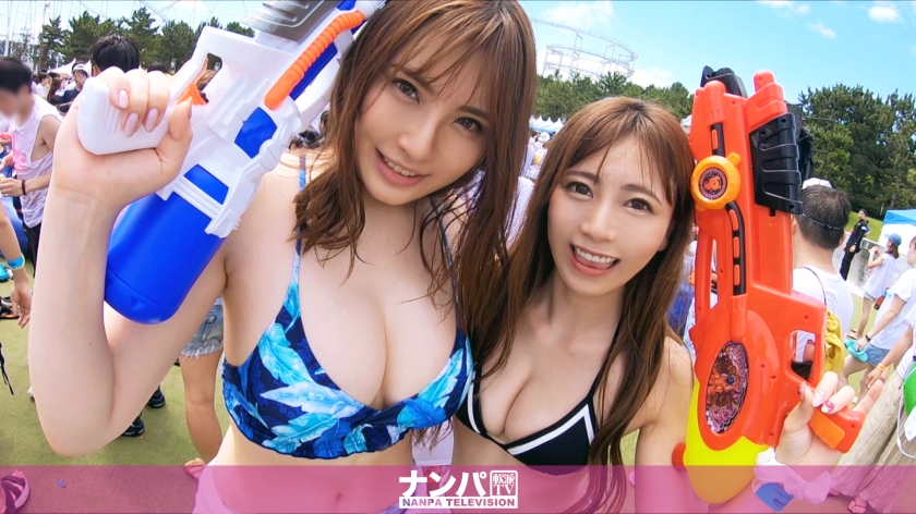 200GANA-2142 Fa~fa~fa~splash pick-up! Two beautiful girls in swimsuits were found at a festival held at a theme park! They were so excited by the heat of the venue that they easily took them home with them!