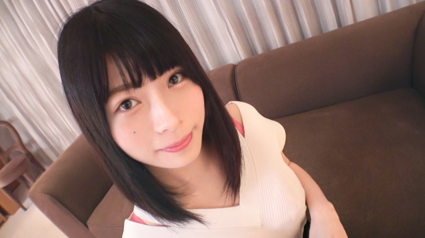 SIRO-4229 [First time shooting] [19 year old college student] [Transparency x Crying Bokuro] A 19 year old's growing naughty curiosity cannot be filled by a boyfriend of the same age. Her panting voice echoing in the room gradually gets louder and ...