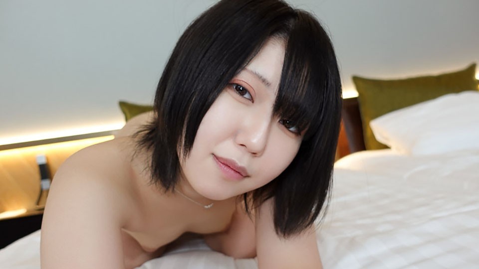 GAREA 885kanade 押しに弱いガールズバー店員さんの生え散かしたぷにマンを食す