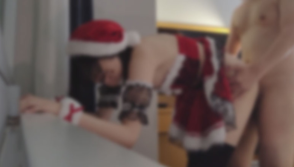 FC2-PPV-4165430 Actress Tamato and Xmas Date Gokkun in Private Clothes Uniform Nakadashi Nakadashi in Santa Costume