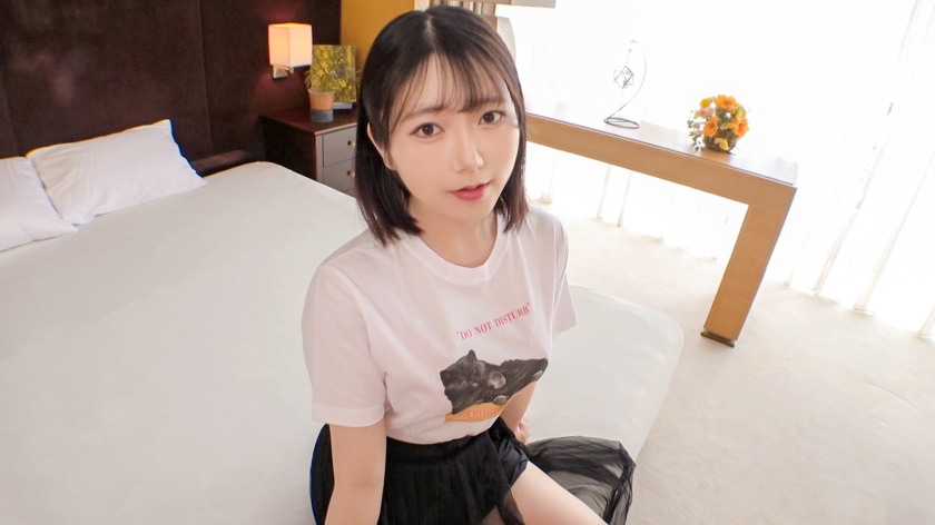 SIRO-5204 雷型G罩杯神秘少女（很好！）。看來女生有了一個很內斂的男友就想玩得開心，所以一定要做好玩伴，獲得性愛經驗值。